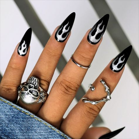 Stiletto Nails Medium Length, Stiletto Nails Medium, Nails With Fire, Fire Pattern, Nails Medium Length, Halloween Manicure, Black Flame, Nails Medium, Halloween Nail Designs