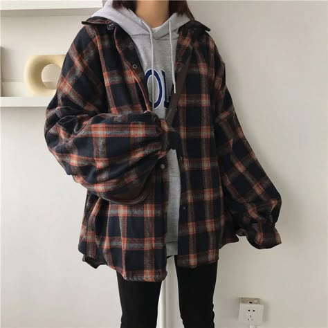 Batwing Sleeve Shirt, Oversized Plaid Shirts, Flannel Outfits, Tomboy Style Outfits, Swaggy Outfits, Fall Fits, Tomboy Fashion, 가을 패션, Winter Fits