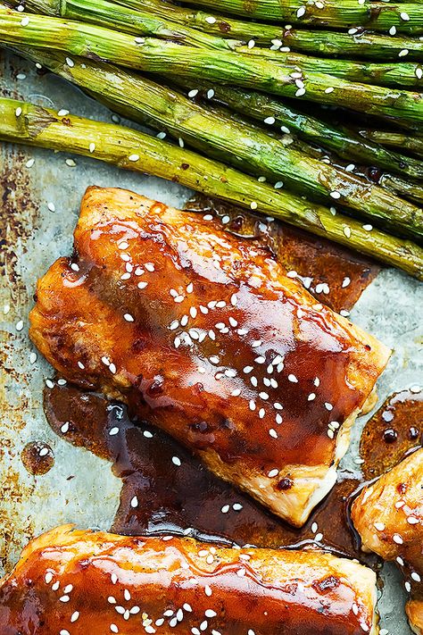 Baked Salmon And Asparagus, Honey Chipotle Chicken, Oven Baked Salmon, Trout Recipes, Baked Asparagus, Salmon And Asparagus, How To Cook Asparagus, Baked Salmon Recipes, Easy Oven