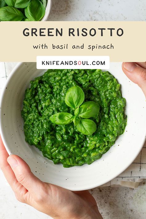 Whip up a super creamy, vibrantly colourful, and flavourful risotto verde using less than 10 ingredients. This recipe has all the information and tips you need for achieving perfectly creamy rice with the tastiest green sauce, along with suggestions for toppings to give it some extra pizzazz. With spinach, fragrant basil, a citrussy hint of lemon, punchy parmesan and cream, the green risotto sauce is feast to your taste buds and your eyes. Green Risotto Recipes, Risotto Verde, Green Risotto, Spinach Pasta Sauce, Dream Restaurant, Spinach Risotto, Green Pesto, Risotto Rice, Creamy Rice