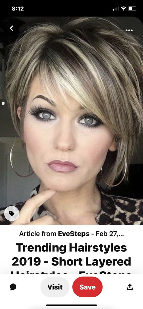 Short Hair Highlights And Lowlights, Short Hair Highlights, Hair Highlights And Lowlights, Easy Hair Cuts, Stylish Short Hair, Tousled Hair, Highlights And Lowlights, Trendy Short Haircuts, Choppy Hair