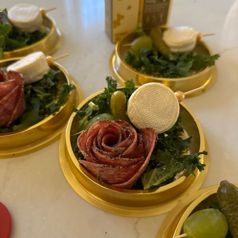 Charcuterie Dome, Mini Aperitivos, Mini Antipasti, Wrapped Smokies, Individual Charcuterie, Charcuterie Food, Salad Appetizer Cups, Cake Favors, Dessert Containers