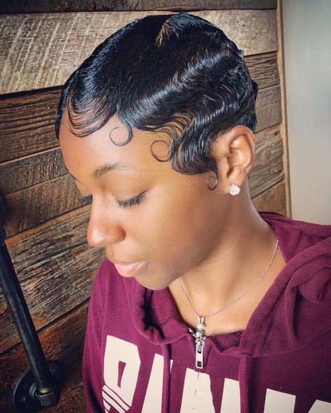 593 Likes, 10 Comments - Tynisha Barnes (@t.techniques) on Instagram: “Old School New School Glam #ttechniques #startakihairlounge #influancehaircare1 #atlantahairstylist…” Wave Hairstyles, Finger Waves Short Hair, Finger Wave Hair, Finger Wave, Natural Hair Short Cuts, Cut Life, Finger Waves, Sassy Hair, Black Hairstyles