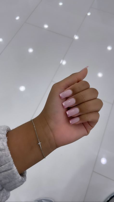 Fancy French Nails Design, Pink Chrome Tip Nails, Chrome Pink French Tip Nails, Pink Chrome Nails French Tip, Pink Chrome French Tip, Pink Chrome French Tip Nails, Pink Chrome French, Chrome French Nails, Chrome French Tip