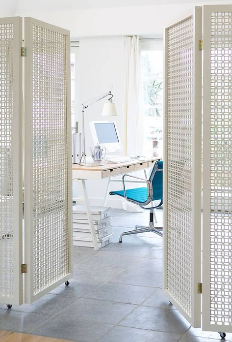 24 Brilliant Room Divider Ideas to Create a More Functional Space — Apartment Therapy Folding Screen Diy, Room Divider Ideas Diy, Ways To Divide A Room, Office Furniture Arrangement, Folding Screen Room Divider, Diy Screen Door, Living Room Divider, Diy Room Divider, Screen House