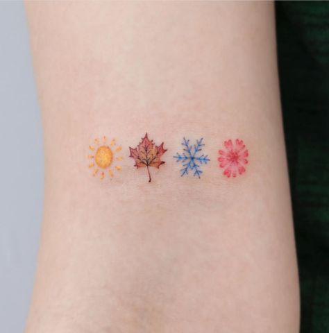 Snow Tattoo, Snow Flake Tattoo, Uv Tattoo, Tattoo Bracelet, Tatuaje A Color, Ankle Tattoo, Fake Tattoos, Matching Tattoos, Symbolic Tattoos