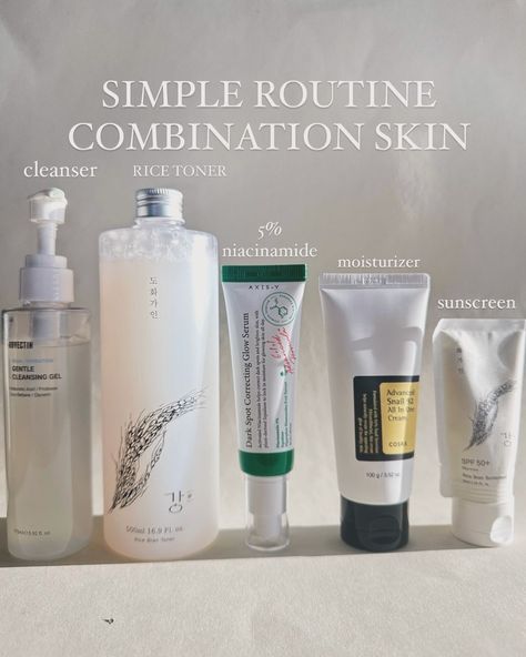 A simple routine for my combination skin types 🖤 Combo Skin Care, Combination Skin Routine, Pingu Pingu, Moisturizer For Combination Skin, Skincare For Combination Skin, Cleanser For Combination Skin, Simple Routine, Product Shooting, Skincare For Oily Skin