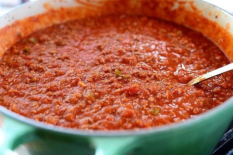 Pioneer Woman Spaghetti Sauce, Meaty Spaghetti Sauce, Turkey Gravy From Drippings, The Pioneer Woman Cooks, Sauce Spaghetti, Freezer Friendly Meals, Pioneer Woman Recipes, Barefoot Contessa, Ree Drummond