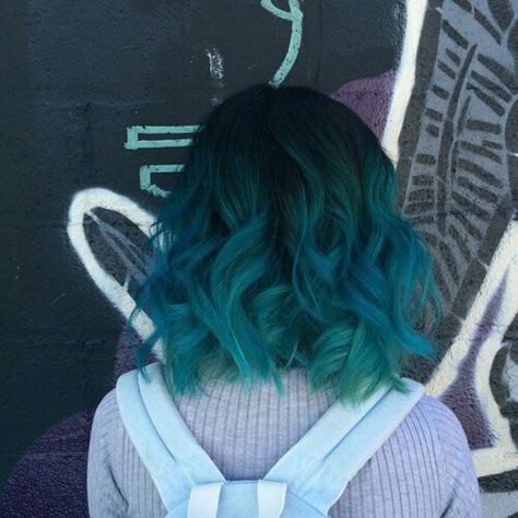 Short Green Hair, Teal Hair, Hair Color Blue, Short Hairstyle, Pastel Hair, Dye My Hair, Blonde Pixie, Cool Hair Color, Grunge Hair