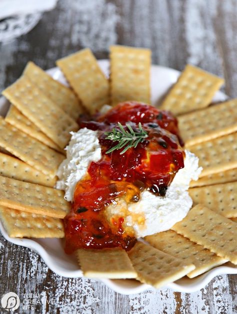 Pepper Jelly Cream Cheese, Honey Appetizers, Cheese Shrimp, Party Dip Recipes, Jelly Cream, Party Dip, Cheese Dip Recipes, Cheese Stuffed Peppers, Cream Cheese Dips