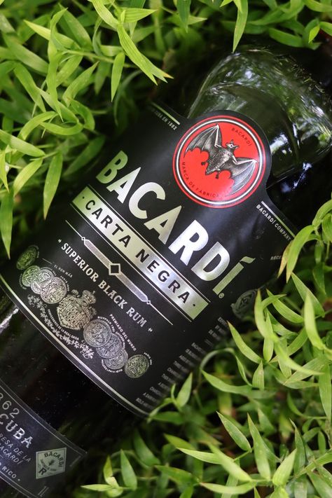 Liquor Bacardi Black, Blur Photo, Bacardi, Beer Bottle, Blur, Rum, Beer, Drinks, Quick Saves