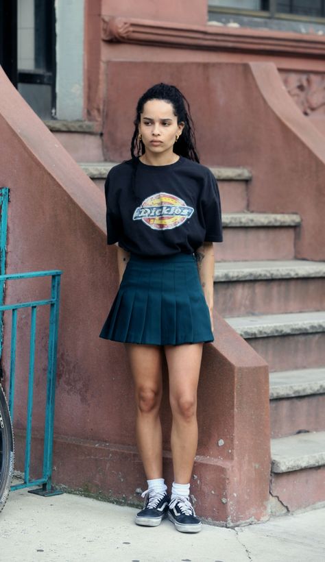 Tattoo Zoe Kravitz, Zoe Kravitz High Fidelity, Zoe Kravitz Aesthetic, Braids Zoe Kravitz, Zoe Kravitz Tattoos, Zoe Kravitz Braids, Zoe Kravitz Style, Zoe Isabella Kravitz, Zoë Kravitz