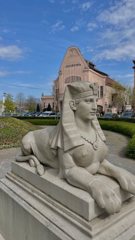 #sphynx #sfinga #sphinx #piramide #egypt #park #statue #aesthetic #nature #sun #clouds #photography #travel #osijek #sfinge #antic #giza Sphinx Statue, Sphinx Egypt, Statue Aesthetic, Sun Clouds, Clouds Photography, Aesthetic Nature, Photography Travel, Sphynx, Giza