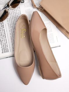 Closed Shoes For Women, Cute Flats Shoes For Women, Ladies Shoes Flats, Elegant Flat Shoes, Elegant Shoes Flat, Work Flats Shoes, Stylish Flat Shoes, Ballerinas Shoes, Church's Shoes