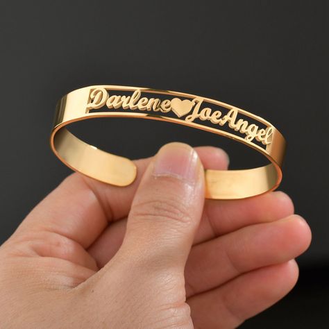 Luxury Formal Name Bracelet With Polished Finish, Cheap Personalized Gold Wristband, Luxury Etched Bracelets For Anniversary, Name Bracelet Gold, Personalized Cuff Bracelets, Nameplate Bracelet, Custom Bangle, The Bangles, Trendy Bracelets