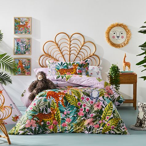 Jungle Wonderland Quilt Cover Set Girls Jungle Room, Jungle Bedroom Ideas, Girls Jungle Bedroom, Ada Bedroom, Kids Jungle Bedroom, Jungle Bedroom Kids, Boho Jungle Bedroom, Jungle Kids Room, Kids Jungle Room