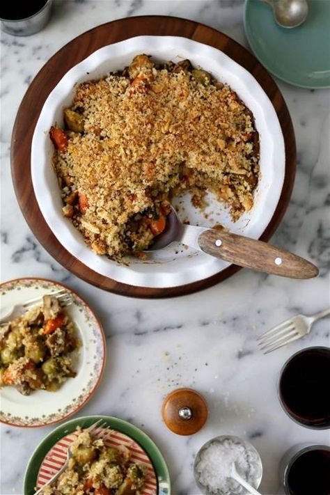 Cranks Vegetable Crumble Recipes Vegetable Crumble, Dinner Pie, Veggie Pie, Vegetable Dinner, Veggie Bake, Roasted Winter Vegetables, Vegetable Bake, Dinner Pies, Winter Vegetable