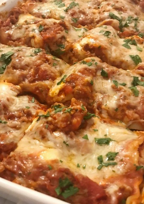 Lasagna With Cream Cheese, Cheesy Dinner Recipes, Cream Cheese Lasagna, Lasagna Recipe Without Ricotta, Cheesy Dinner, Beef Lasagna Recipe, Homemade Lasagna Recipes, Lasagna Recipe With Ricotta, Pasta Homemade