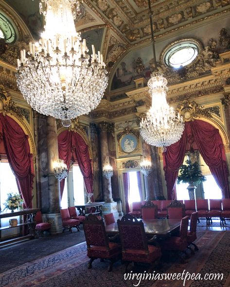 Vacationing in Newport, RI - Dining room in The Breakers, an 1895 mansion. #newportmansions #newportri #thebreakers The Breakers Wedding, The Breakers Mansion, Rose Cliff Mansion, Breakers Mansion, Werribee Mansion, The Breakers Newport, Rhode Island Mansions, The Breakers, Newport Rhode Island