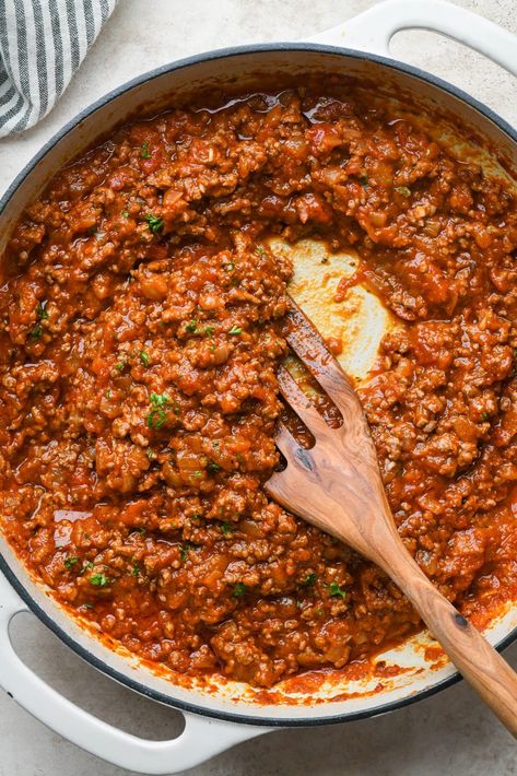 Recipes With Marinara, Recipes With Marinara Sauce, Italian Meat Sauce, Recipe With Ground Beef, Braised Chicken Breast, Recipes Using Ground Beef, Easy Marinara Sauce, Marinara Recipe, Beef Sauce