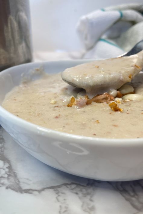 Porridge Jamaican, Peanut Porridge, Vegan Jamaican, How To Make Porridge, Raw Peanuts, Breakfast Porridge, Jamaican Dishes, Vegan Substitutes, Porridge Recipes