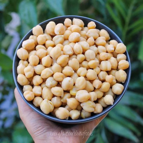 Soaking Chickpeas, Instant Pot Chickpeas, Cook Chickpeas, Flavored Chickpeas, Lectin Free Foods, Cooked Chickpeas, Dry Chickpeas, Stove Top Recipes, How To Cook Beans