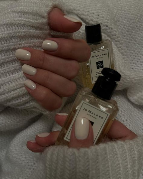 •vanilla cream• #nail #nailart #nailsnailsnails #nailsofinstagram #naildesigns #naillove #nailinspiration #nailaddict #nails2inspire #nailinspo #inspofindso#instadaily Vanilla White Nails, White Cream Nails, Cream Nails Designs, Vanilla Nails, Cream Nail, Cream Nails, Vanilla Cream, White Cream, Nails Inspiration