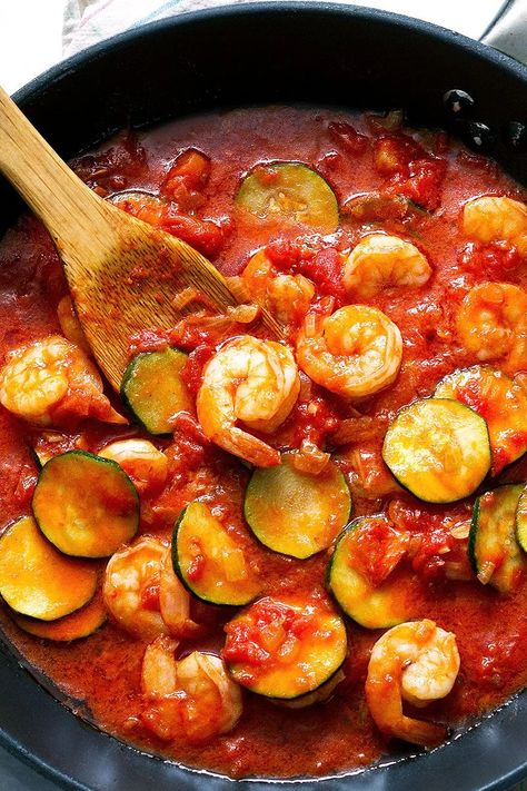 Tomato Zucchini Shrimp Stir-fry Recipe — Eatwell101 Shrimp Tomato Pasta, Shrimp Zucchini Recipes, Summer Tomato Recipe, Zucchini Dinner Recipes, Pasta Sauce Recipes Tomato, Stir Fry Shrimp Recipes, Shrimp Zucchini, Garlic Shrimp Pasta, Zucchini Tomato