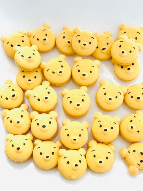 Adorable Winnie the Pooh macarons and bees.  The perfect treat for baby shower or birthday party.  Box of 12 (1 flavor), 18 (2 flavors), box of 24 or more (3 flavors). You can pick Pooh Bear or Bees or a mix of both.   If you need the macarons for a special event, please place the order 10 days in advance and  let us know the event date so we can have the macarons ready to ship out on time.   Flavors: Blueberry Apricot Cotton Candy Matcha Green Tea Red Velvet  Birthday Cake  Blackberry  Lemon  P Winnie The Pooh Macaroons, Bee Macarons, Winnie The Pooh Macarons, Winnie The Pooh Treats, Winnie The Pooh Themed Food, Baby Shower Macarons, Cake Blackberry, Velvet Birthday Cake, Custom Macarons