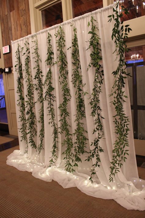 Hanging Eucalyptus Backdrop, Homecoming Backdrops, Green Photo Backdrop, Diy Pipe And Drape, Pipe And Drape Wedding, Greenery Backdrop, Boho Wedding Backdrop, Pipe And Drape Backdrop, Draping Wedding