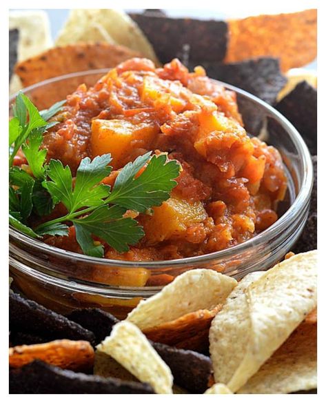 Sweet and Savory Chipotle Pumpkin Salsa features roasted tomatoes, onion, chiles and diced squash to make it super chunky! Salsa With Roma Tomatoes, Pumpkin Salsa, Pumpkin Board, Chipotle Salsa, Guacamole Recipes, Fall Dinners, Pumpkin Spice Recipe, Pumpkin Pumpkin, Roast Pumpkin