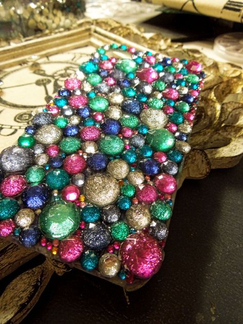 DIY Tutorial: Cheap Blinged Out Cell Phone Case | Lina Does Lashes Cellphone Case Ideas, Phone Cases Ideas, Sparkly Phone Cases, Phone Case Ideas, Diy Bling, Bling Ideas, Bling Phone Cases, Cell Cover, Party Tips