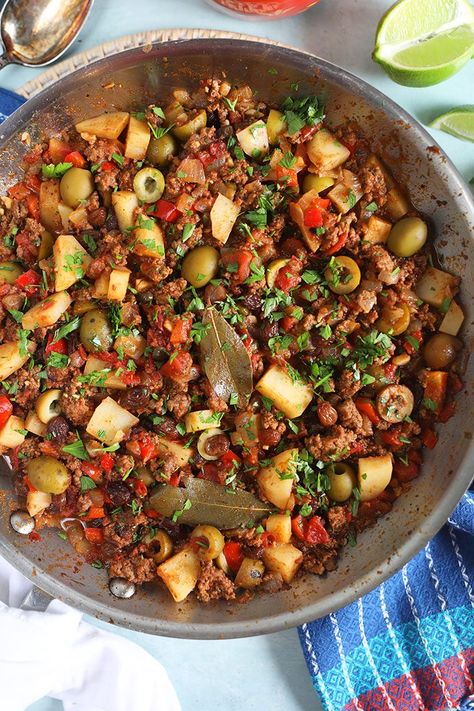 Easy Cuban Picadillo Recipe - The Suburban Soapbox Picadillo Recipe Cuban, Cuban Picadillo Recipe, Cuban Picadillo, Quick Ground Beef Recipes, Picadillo Recipe, Slow Cooker Meatloaf, Cuban Dishes, Clam Recipes, Dinner With Ground Beef