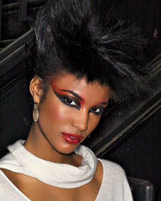 Madonna 80s Makeup, Rock Star Makeup, Madonna Hair, Rocker Makeup, 80s Makeup Trends, Glam Rock Makeup, 80’s Makeup, 1980's Makeup, 1980s Makeup