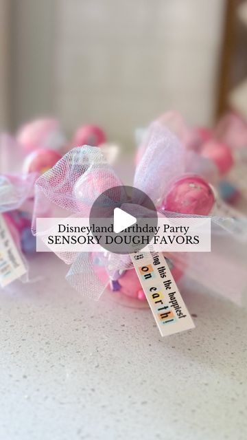 Sierra Miller | Content Creator on Instagram: "Cutest party favors ever! 🤩 Comment SHOP to get links for supplies!  . . . . . . #partyfavors #sensorydough #disneylandparty #disneylandbirthday #diypartyfavors #mickeymousebirthday #minniemousebirthday #vintagedisneyland" Baby Shower Party Favors Disney, Disneyland Goodie Bag Ideas, Minnie Mouse Party Favor Ideas, Disneyland Party Favors, Disney World Birthday Party Theme, Minnie Mouse Birthday Party Ideas 3rd, Disneyland Theme Birthday, Disney Birthday Ideas, Disney World Birthday Party