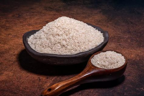 How to Lose Weight With Cooked Rice Water Rice Water Recipe, Homemade Fried Rice, Rice Diet, Mediterranean Diet Recipes Dinners, Dry Rice, Tea Health Benefits, Cooked Rice, Rice Water, Diet Drinks