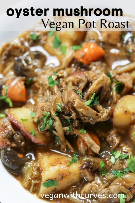 Jackfruit Pot Roast, Vegan Pot Roast, Mushroom Roast, Mushroom Recipes Vegan, Resep Vegan, Vegan Soul Food, Jackfruit Recipes, Vitamix Blender, Vegan Ideas