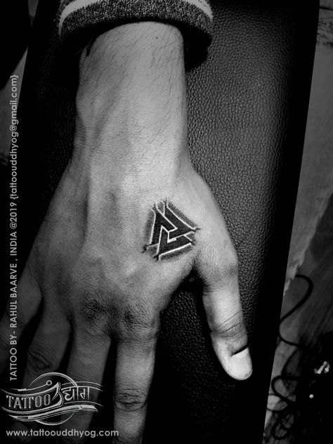 Triple Triangle Tattoo, 3 Triangle Tattoo, Triple Tattoo, Angle Tattoo, Scared Geometry, L Tattoo, Tat Ideas, Tattoo Tattoo, Tattoo Stencils