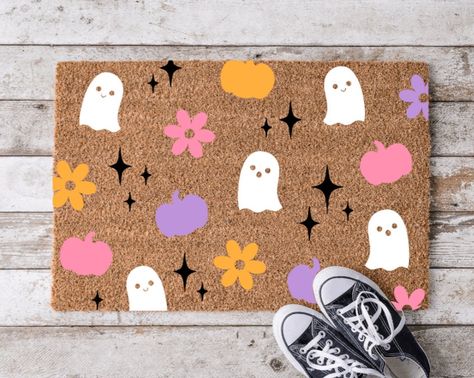 Cute Halloween Doormat / Cutesy Ghost And Pumpkins / Seasonal Doormat / Welcome Mat Halloween Doormat Painting Party, Cute Apartment Themes, Halloween Coir Doormat, Cute Halloween Doormat, Ghost Door Hanger Wood, Thanksgiving Door Mats, Christmas Front Door Mat Ideas, Painted Halloween Door Mat, Diy Door Mat Halloween