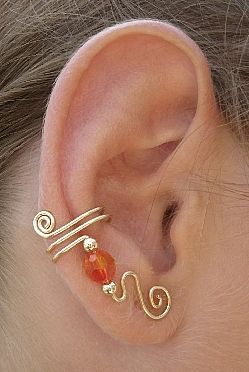 Diy Earcuffs, Ear Cuff Diy, Cuffs Diy, Wire Ear Cuffs, Ear Wraps, Diy Wire Jewelry Rings, Wire Jewelry Rings, Wire Wrapped Jewelry Diy, Bijoux Fil Aluminium