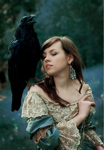 Raven on her shoulder... Bird On Shoulder Reference, Raven On Shoulder, Crow On Shoulder, Magic Pictures, Beast Master, Photography References, Mystic Arts, Quoth The Raven, Animal Guides