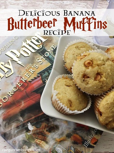 Harry Potter Muffins, Harry Potter Breakfast, Recipes Harry Potter, Harry Potter Brunch, Fandom Recipes, Nerd Recipes, Birthday Dinner Recipes, Harry Potter Snacks, Chocolate Dipped Pretzel Rods