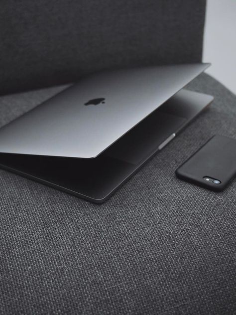 Macbook Air M1 Space Grey, Macbook Air Space Grey, Macbook 2023, Macbook Pro Space Grey, Macbook Pro 2023, Macbook Pro 2017, Apple Aesthetic, Black Mac, Macbook Pro Laptop