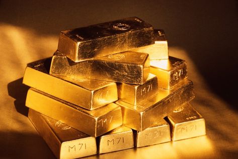 Want to Become Wealthy? Do This One Thing Lingot D'or, Gold Bullion Bars, Buy Gold And Silver, Gold Investments, Buy Gold Jewelry, Gold Stock, Gold Bars, Black Gold Jewelry, Gold Money