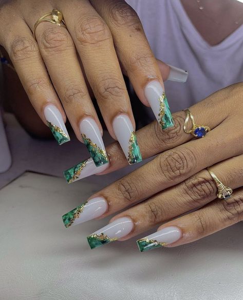 St Patricks Nail Designs, March Nails Ideas, Saint Patrick Nail, Emerald Nails, March Nails, Gold Acrylic Nails, St Patricks Day Nails, Work Nails, Nails Spring