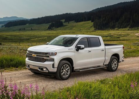 Las nuevas Chevrolet Cheyenne y Silverado vienen en camino. Llegarán a México en 2019 #automoviles #coches #motor #mexico #drive #cars #autos Chevrolet Silverado 2016, Short Bed Truck Camper, Small Pickup Trucks, Camper Tops, Small Pickups, Full Size Pickup Truck, Sticker Graphic, Short Bed, Lifted Chevy Trucks