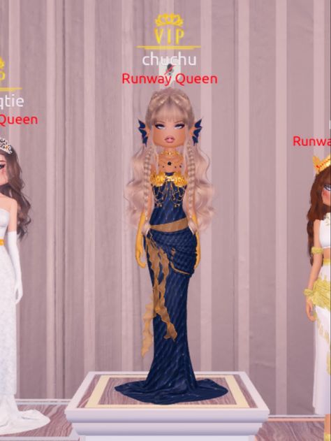 dress to impress roblox vip Greek Goddess Dress To Impress, Greek Mythology Dress To Impress, Dress To Impress Vip Outfits, Award Show Dress To Impress, Mythology Dress To Impress, Dress To Impress Vip, Greek Mythology Dress, Top Model Dress, Audition Outfit