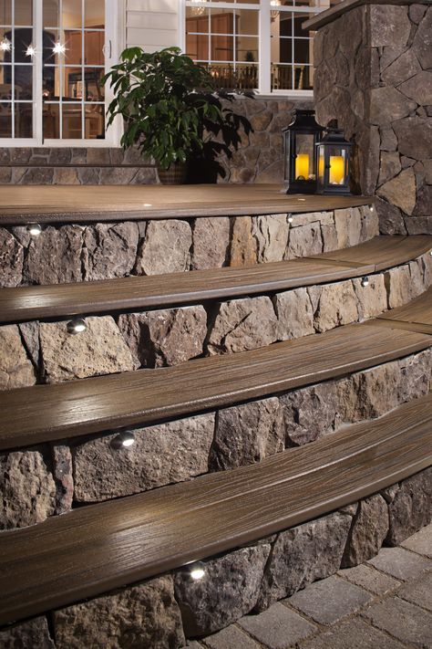 Backyard Patio Deck, Diy Outdoor Lighting, Patio Steps, Patio Deck Designs, Deck Stairs, Desain Lanskap, Garden Steps, Backyard Lighting, Outdoor Diy Projects