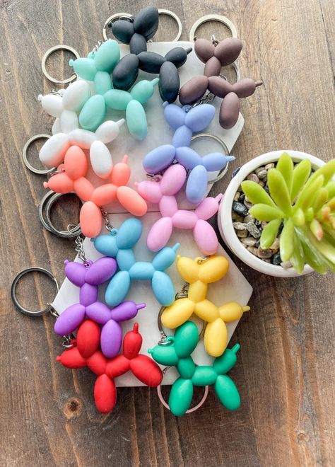 36 Gifts For Friends Who Could Use A Random Pick-Me-Up Dog Balloon Animal, Dog Mom Keychain, Dog Balloon, Animal Party Favors, Clay Keychain, Dad Keychain, Mom Keychain, Dog Keychain, Clay Crafts Air Dry