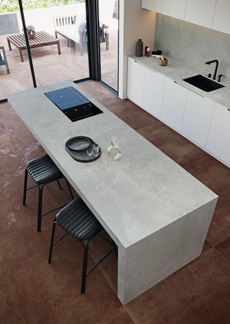 Serie moma - COVERLAM BY GRESPANIA Kitchen Cement Countertops, Kitchen Cement, Cement Countertops, Space Kitchen, Home Inspiration, Kitchen Countertops, The Space, Decor Home, Cement